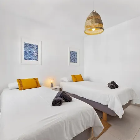 Апартаменты Apartamento Elena Playa Honda